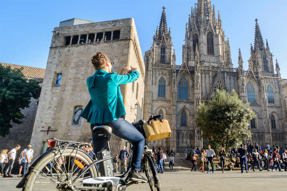 electric-bike-tour-of-barcelona