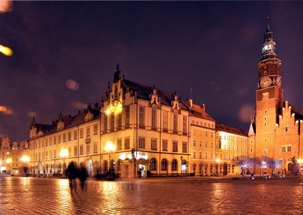 Nowy Ratusz Wroclaw nightview dolny slask Polska