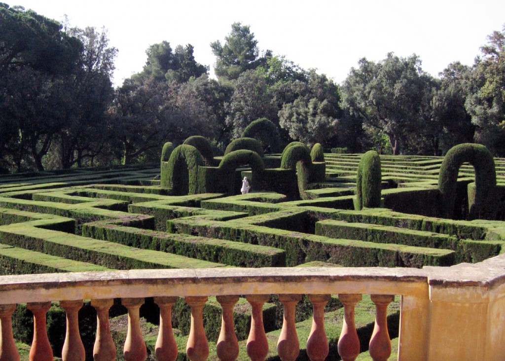 Lose yourself in Labyrinth park (Photo by Till F. Teenck).